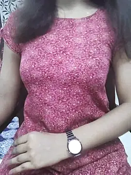 myra77 online show from May 28, 2026, 7:20 pm