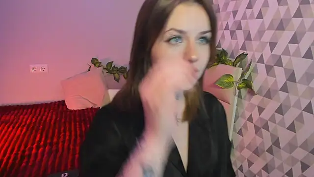 neat obsession online show from April 15, 2026, 1:48 pm