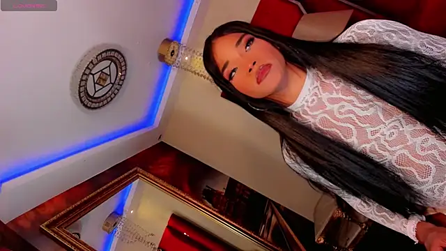 Paola Delfino online show from April 12, 2026, 8:34 pm