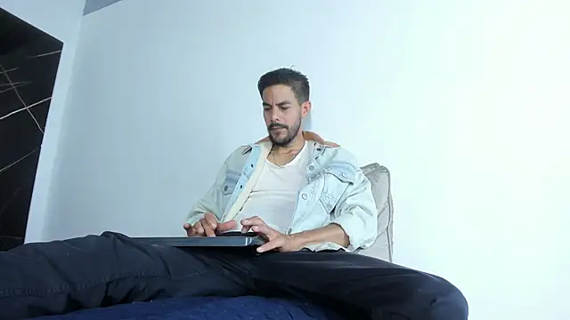 Leo Vesper online show from April 9, 2026, 11:49 am