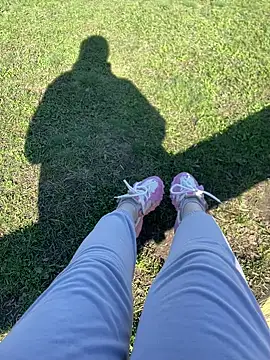 Taya lips online show from April 6, 2026, 6:03 am