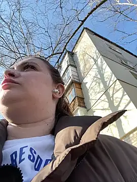 Taya lips online show from April 2, 2026, 6:20 am