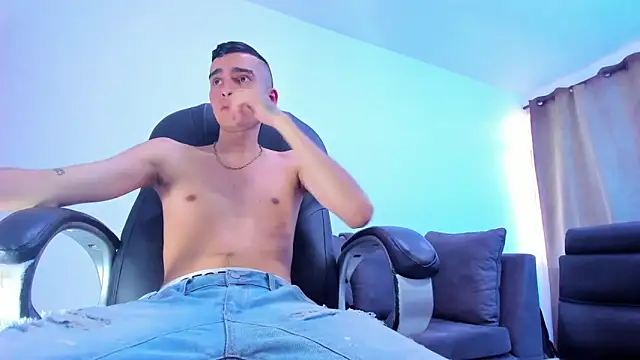 Ethann Boy online show from April 17, 2026, 9:28 pm