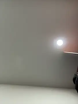 LeonBlazze online show from April 9, 2026, 2:13 am