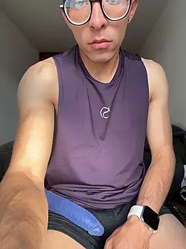 LeonBlazze online show from March 21, 2026, 10:02 pm