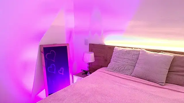 Amber Palmer online show from March 27, 2026, 8:32 pm