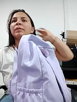 LilasBoobs online show from April 15, 2026, 1:11 am