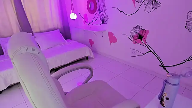 AishaNoor online show from April 14, 2026, 7:30 pm