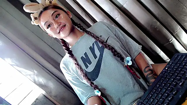 Jessicasfantasy online show from April 4, 2026, 2:18 am