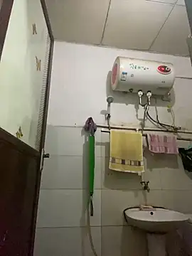 YEAG-QQ online show from April 5, 2026, 2:07 am