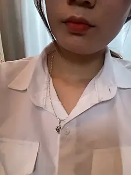 -Eidieea- online show from April 12, 2026, 2:37 am