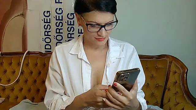 Evamilfhungary online show from July 10, 2026, 7:30 am