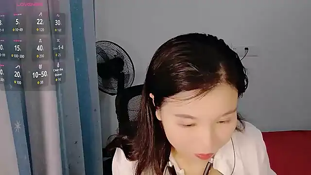 Lianzi-2026 online show from April 15, 2026, 11:27 am