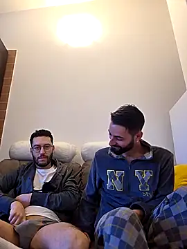 AmicisegretiITA online show from March 31, 2026, 5:42 am