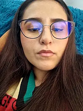 rafaella stefano online show from March 29, 2026, 7:15 pm