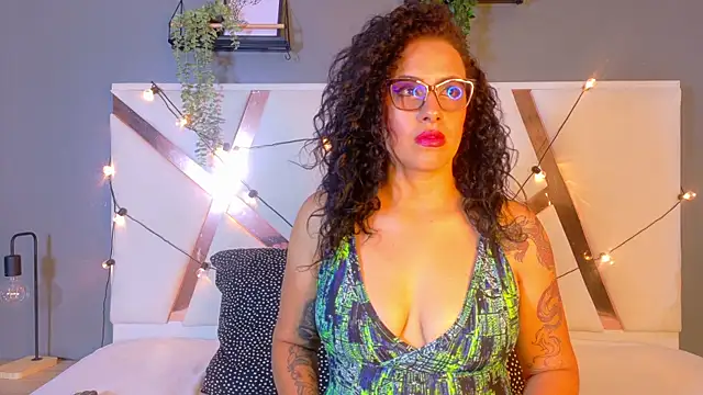 KatyraTaylor   online show from March 23, 2026, 7:25 pm