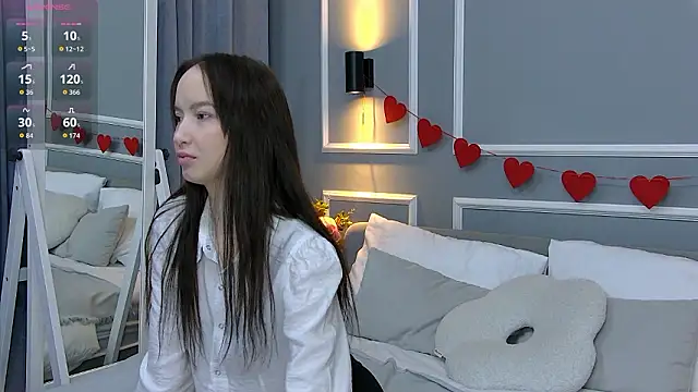 MonaHicks online show from March 22, 2026, 7:04 pm