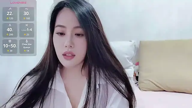 Mumu689 online show from April 13, 2026, 7:56 am