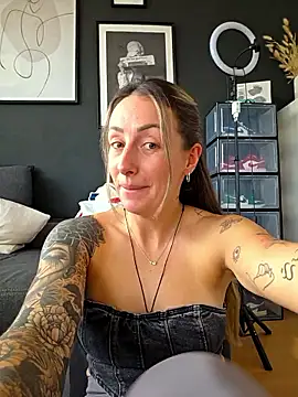 NicoleKaiser online show from March 30, 2026, 3:13 pm