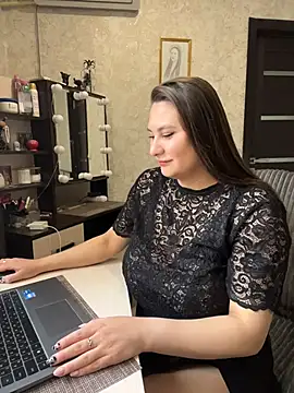 AgathaMyers online show from April 14, 2026, 8:19 am