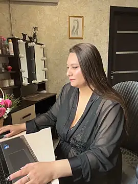 AgathaMyers online show from April 11, 2026, 7:05 am