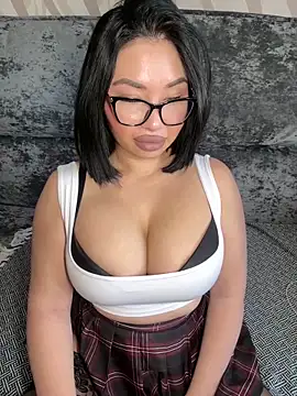 LaaadyDaaamn online show from March 26, 2026, 9:29 am