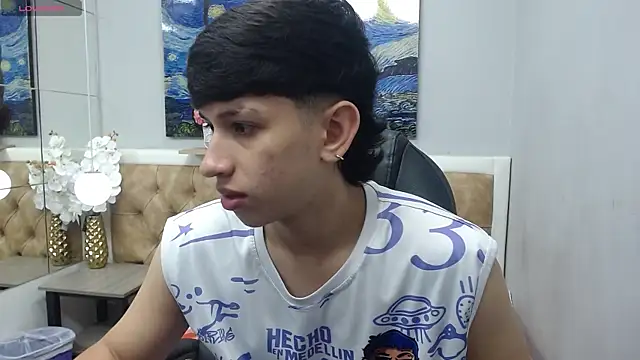 AdrianFranko online show from May 21, 2026, 12:57 pm