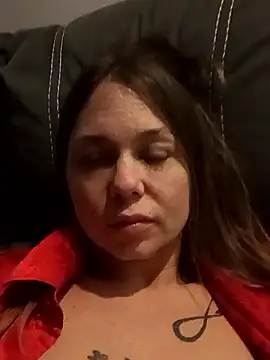 Couple qc online show from April 15, 2026, 1:44 am