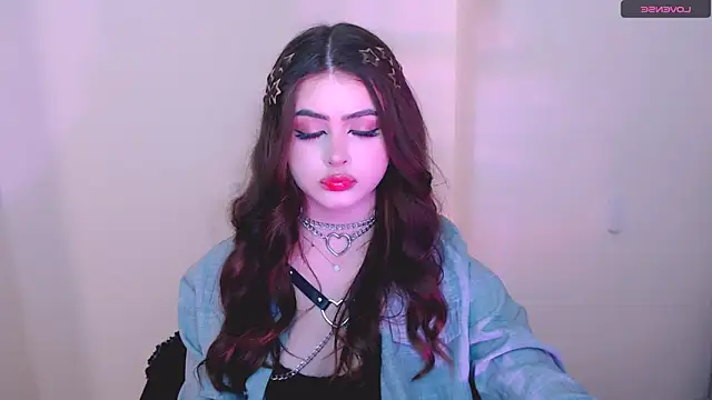  LunnaBelle  online show from March 27, 2026, 3:15 am