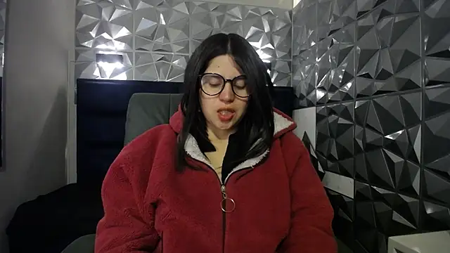 Cata black online show from April 15, 2026, 1:04 pm