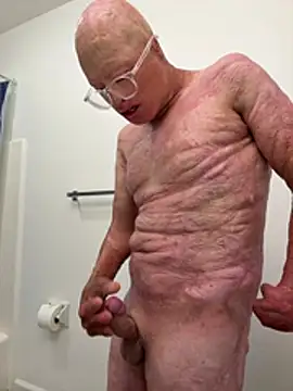 69wolfxxx online show from April 28, 2026, 5:23 am