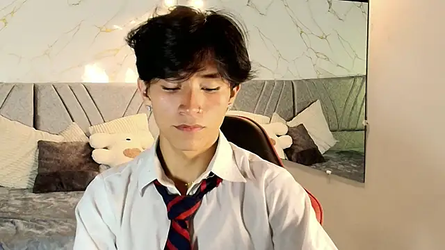 cococumps online show from April 13, 2026, 11:14 am