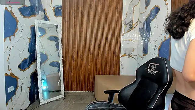 Alyce tay1 online show from March 26, 2026, 11:41 am