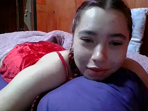 Annisof000 online show from March 28, 2026, 10:05 am