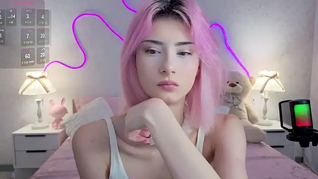 kittysocutie online show from July 22, 2026, 1:18 am