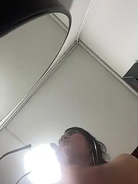 AMBERFONSECA online show from April 7, 2026, 5:59 pm