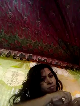 sexymoon2233 online show from April 4, 2026, 5:36 am