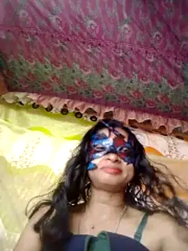 sexymoon2233 online show from April 2, 2026, 5:36 am