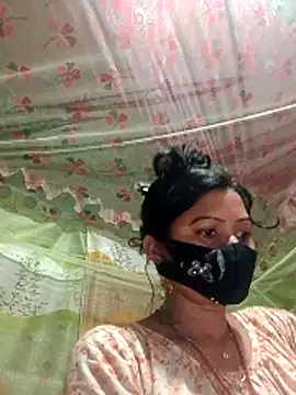 sexymoon2233 online show from April 13, 2026, 12:42 pm