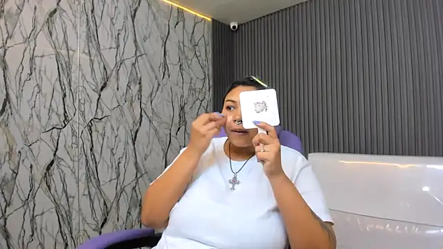 katteyes 20 online show from April 7, 2026, 8:21 pm