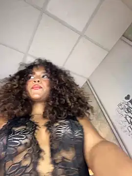 CurlyOopsieXXX online show from April 7, 2026, 9:38 pm