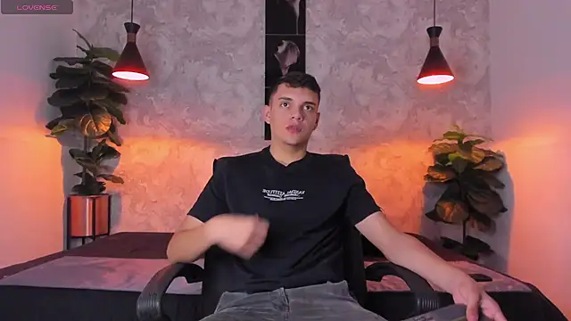 ian jacob online show from April 4, 2026, 8:04 pm