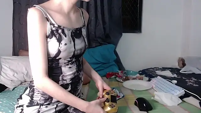Snapshot of Fantasy-Dreams chatting on May 23, 2026, 2:21 am Fantasy-Dreams online show from May 23, 2026, 2:21 am