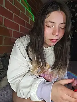 Petite CherryX online show from July 16, 2026, 2:19 am