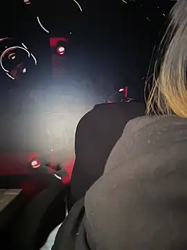 Laila LS online show from March 28, 2026, 1:34 pm