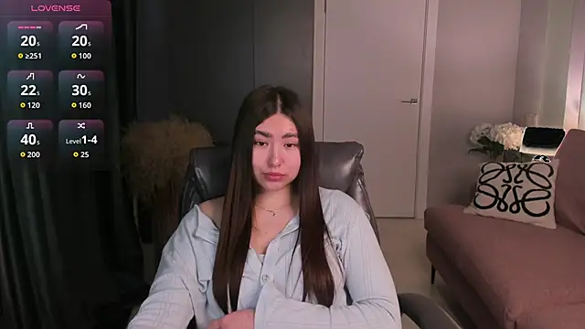 IceIcebabe  online show from April 12, 2026, 1:09 am