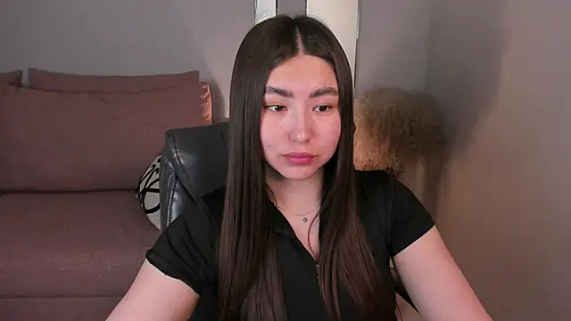 IceIcebabe  online show from April 2, 2026, 1:02 am