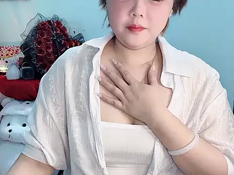 Nhanlu009 online show from April 11, 2026, 1:37 pm