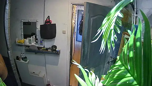 Anna-Cash online show from April 14, 2026, 4:12 pm