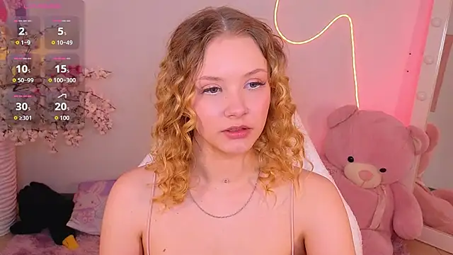 StaceyyJones online show from May 19, 2026, 10:22 am